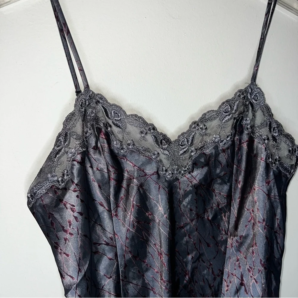 Victoria’s Secret Chemise Charcoal and Burgundy Gray Lace Satin Size Large